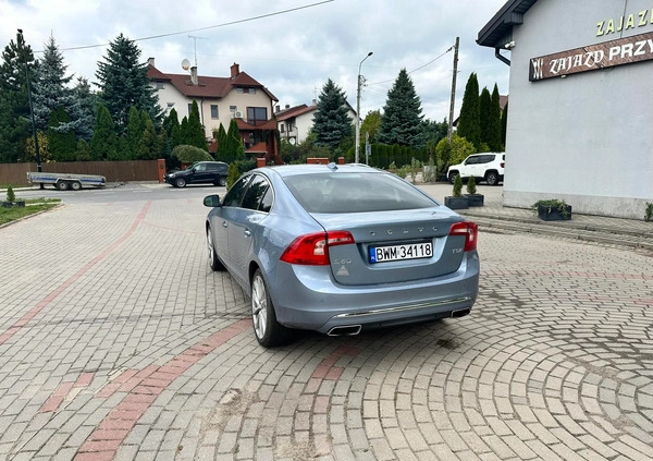 Volvo S60 cena 68900 przebieg: 128000, rok produkcji 2018 z Łapy małe 79